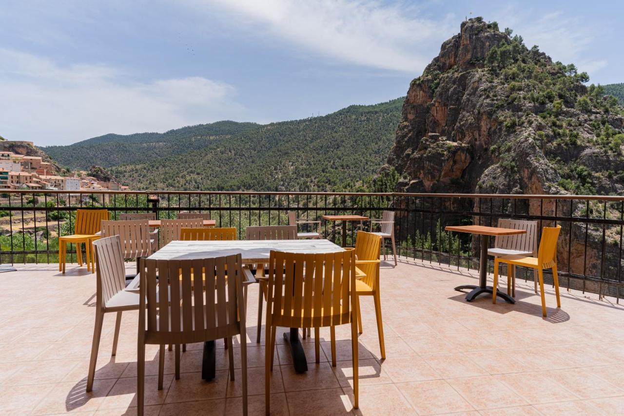 Hotel Restaurante Felipe II (Adults Only) アイナ エクステリア 写真