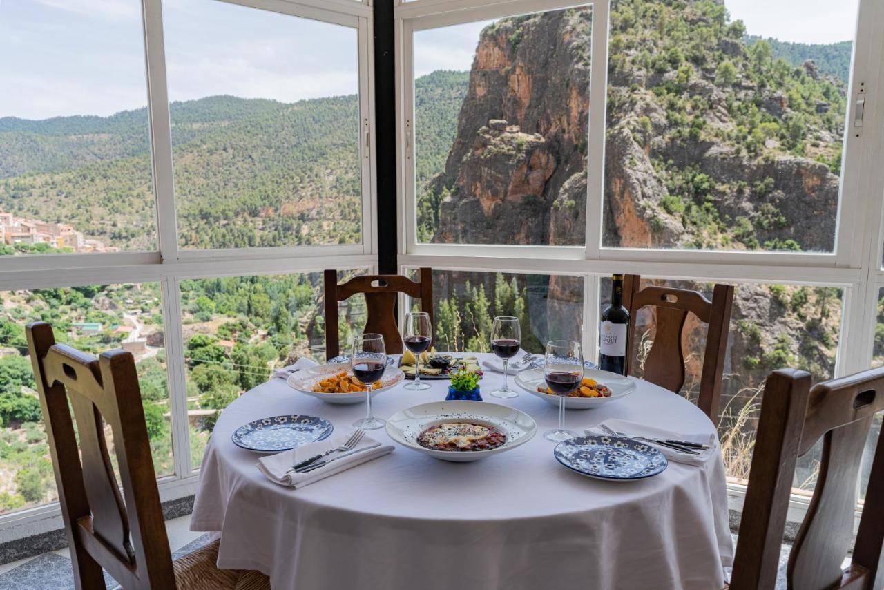 Hotel Restaurante Felipe II (Adults Only) アイナ エクステリア 写真