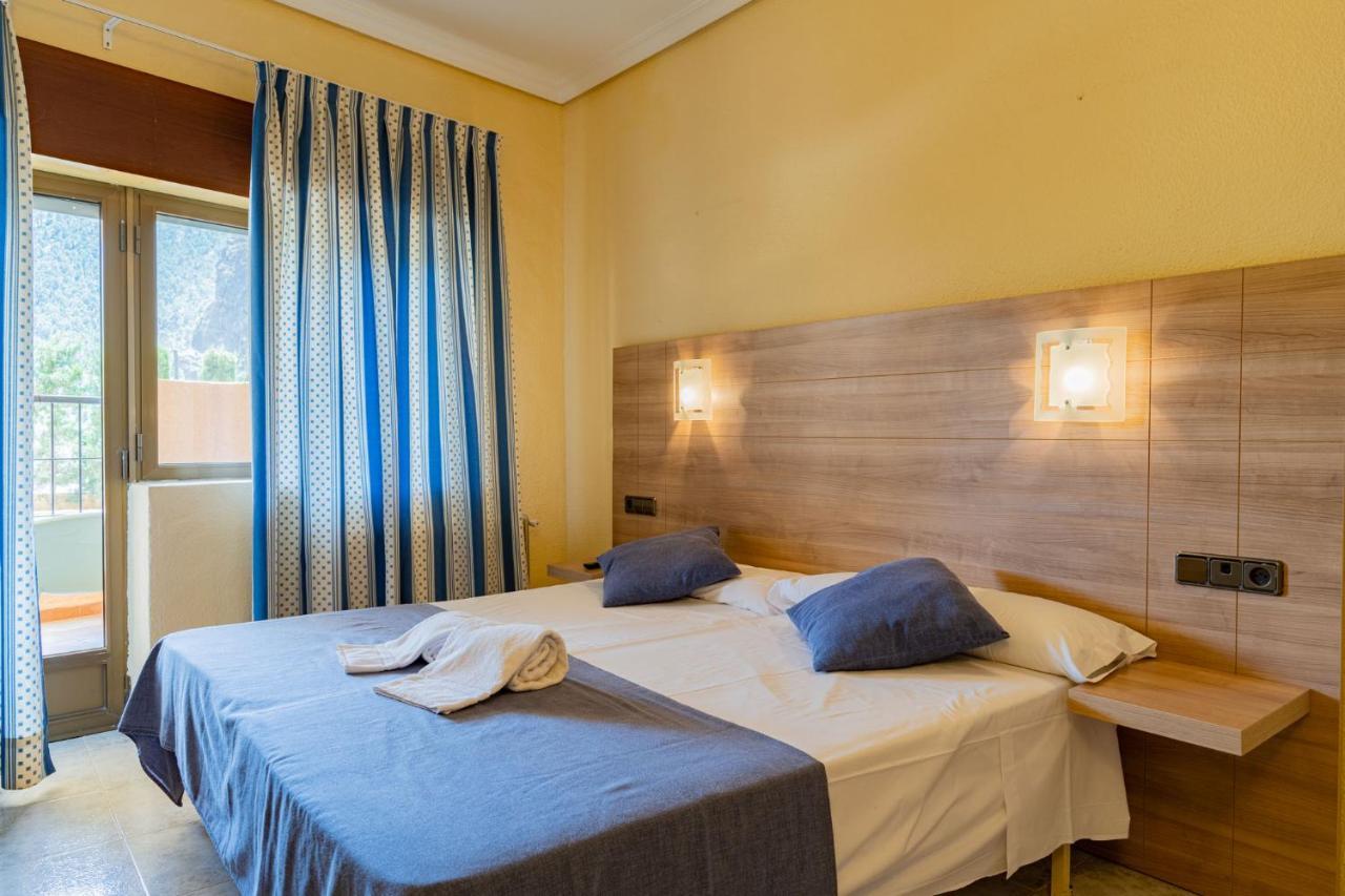 Hotel Restaurante Felipe II (Adults Only) アイナ エクステリア 写真