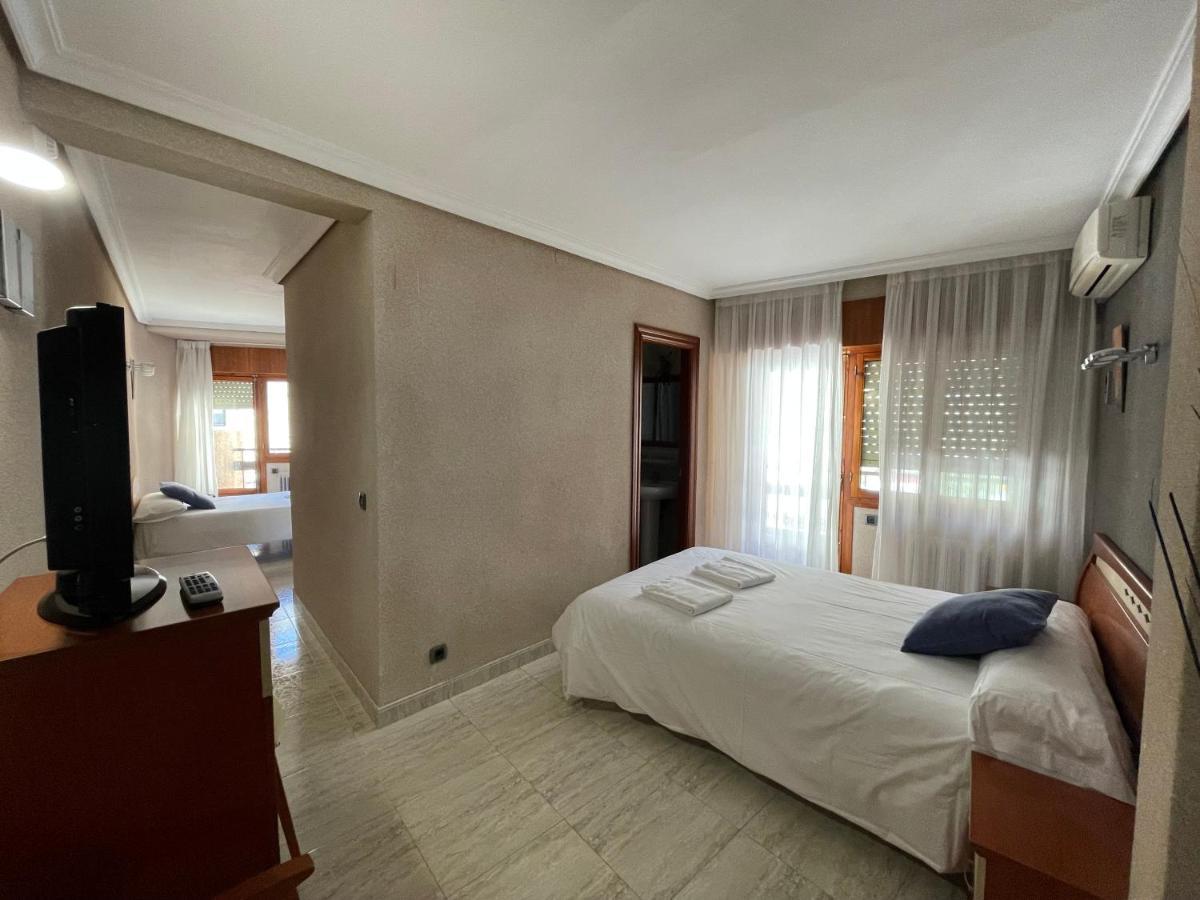 Hotel Restaurante Felipe II (Adults Only) アイナ エクステリア 写真