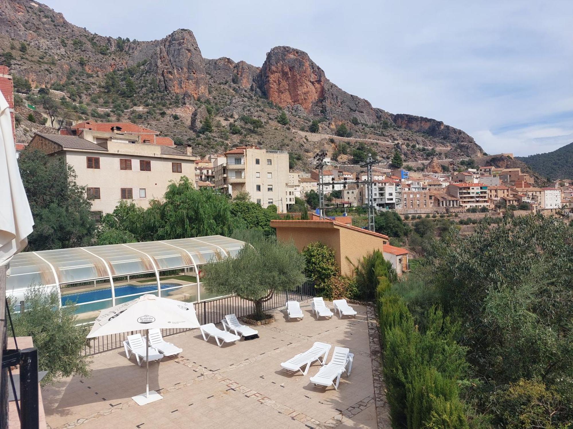 Hotel Restaurante Felipe II (Adults Only) アイナ エクステリア 写真